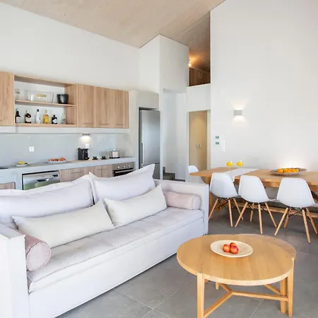 Ionian White Áyios Nikítas